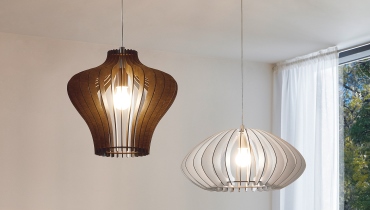 Különleges fa lámpa: EGLO lamellás lámpa