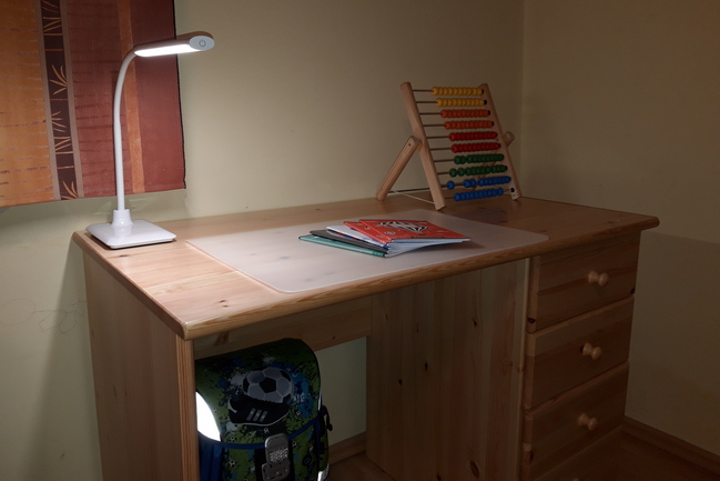 EGLO LAROA íróasztali lámpa